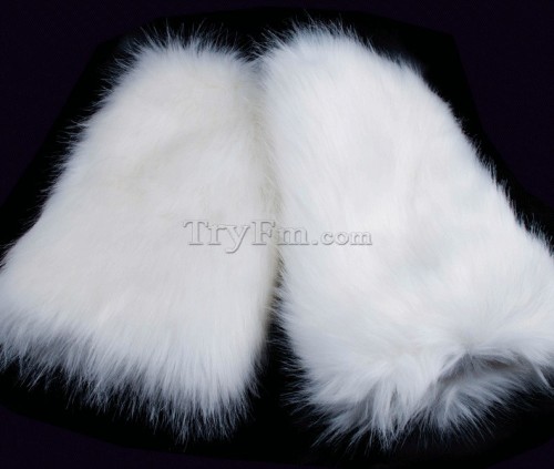 4 leg sleeve white furry