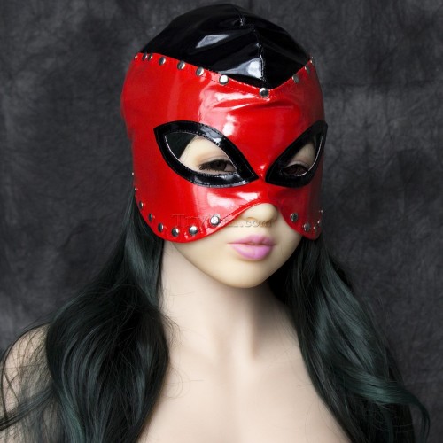 13-Masked-Queen-Cap-1.jpg