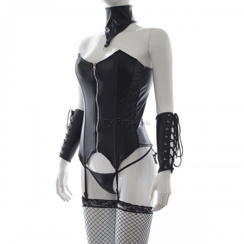 3-Wet-look-zip-corset-2.jpg