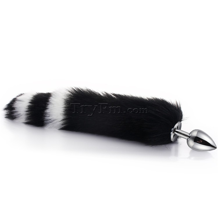 3-white-black-furry-tail-anal-plug19.jpg