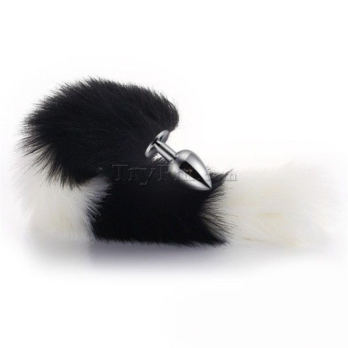 3-white-black-furry-tail-anal-plug4.jpg